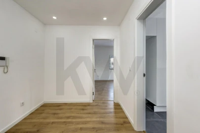 Apartamento T2 para Venda em Massamá e Monte Abraão