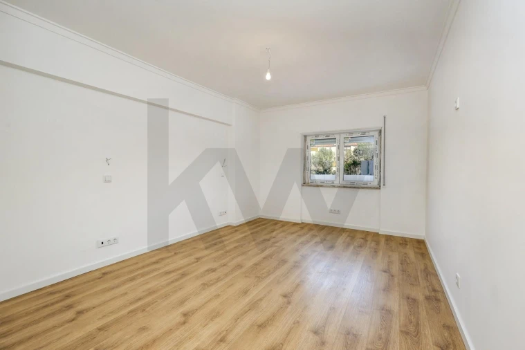 Apartamento T2 para Venda em Massamá e Monte Abraão Foto 20