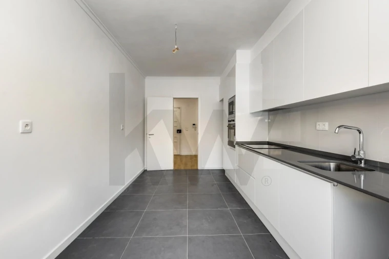 Apartamento T2 para Venda em Massamá e Monte Abraão Foto 10