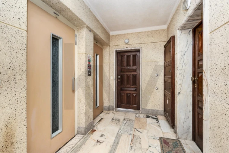 Apartamento T2 para Venda em Massamá e Monte Abraão Foto 24