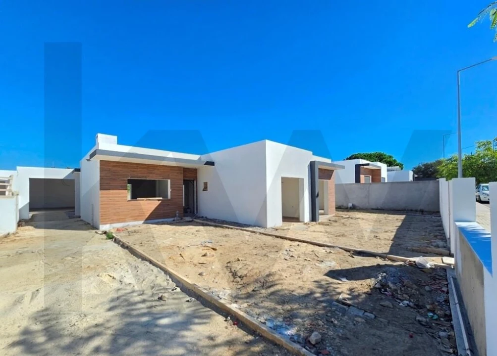 Moradia T3 para Venda em Azeitão (São Lourenço e São Simão) Foto 1