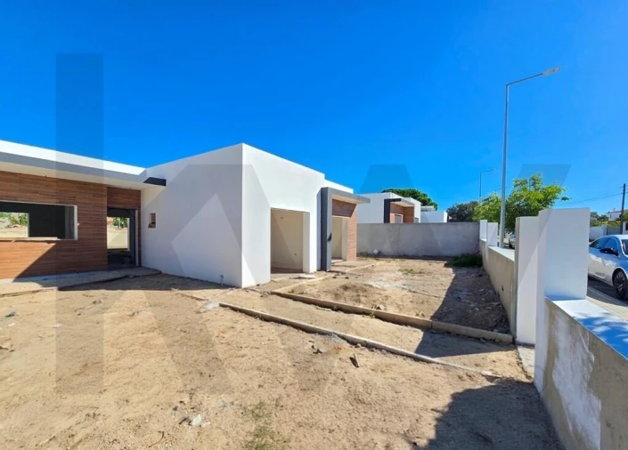 Moradia T3 para Venda em Azeitão (São Lourenço e São Simão) Foto 3