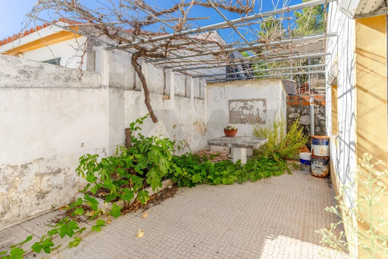 Moradia T4 para Venda em Quinta do Anjo Foto 4
