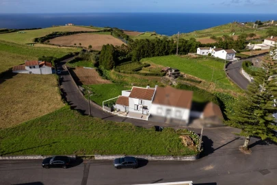 Moradia T2 para Venda em Algarvia