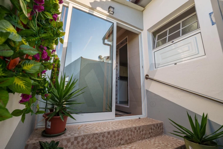 Moradia T2 para Venda em Algarvia Foto 31