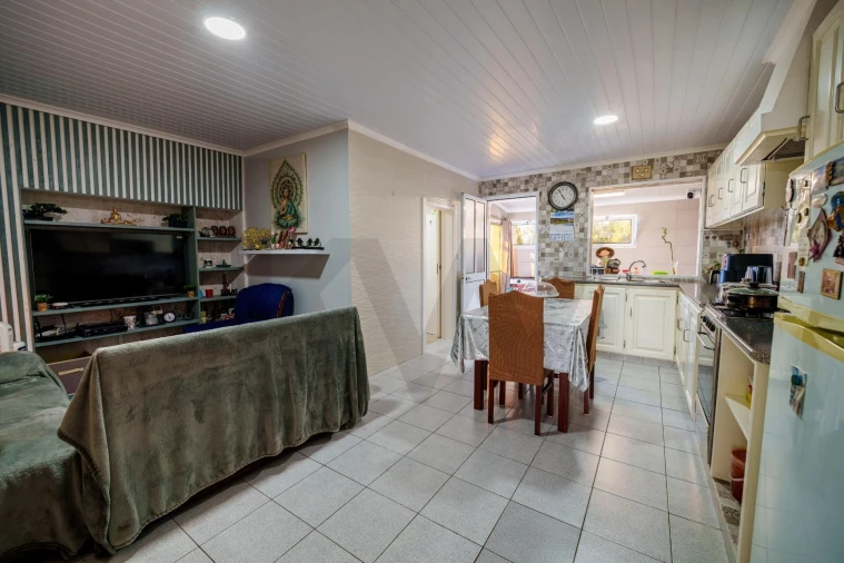Moradia T2 para Venda em Algarvia Foto 9