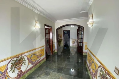Moradia T6 para Venda em União das Freguesias de Setúbal
