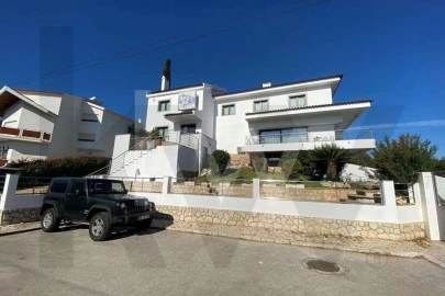 Moradia T6 para Venda em União das Freguesias de Setúbal