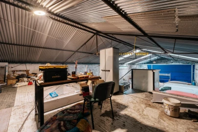 Armazém para Venda em Avelãs de Caminho
