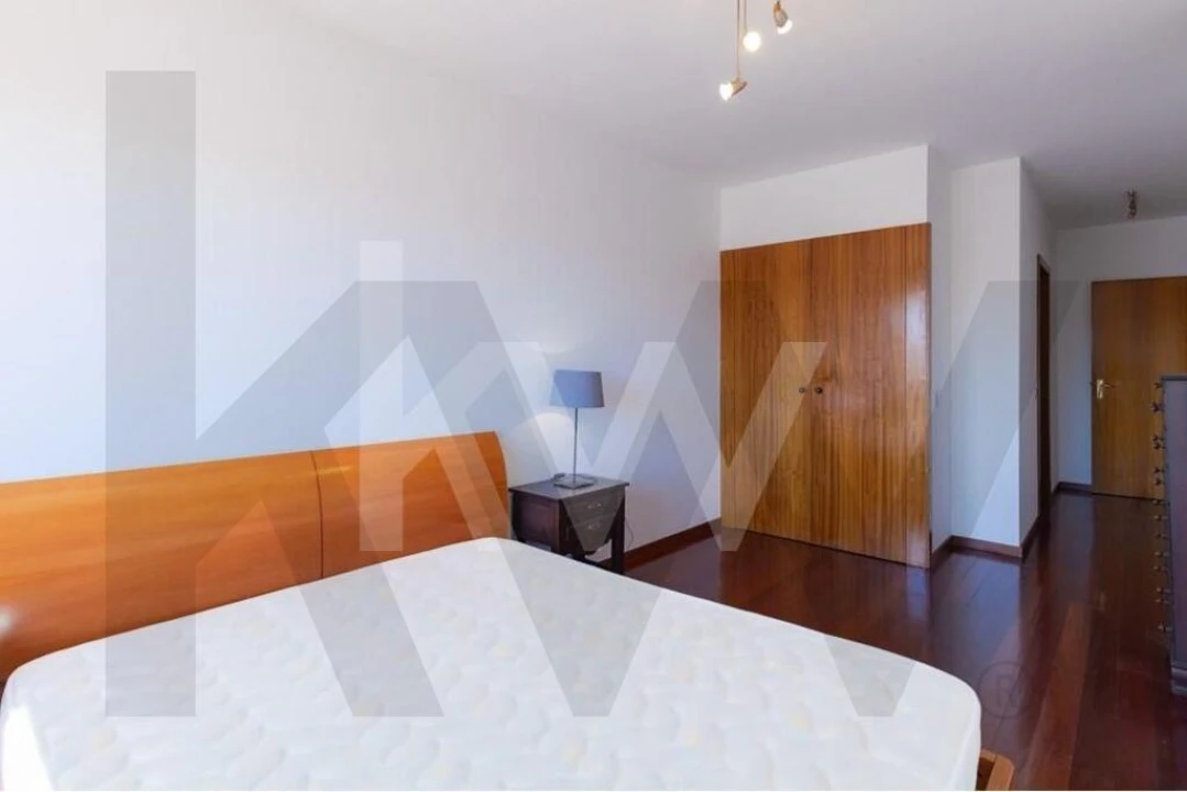 Apartamento T1 para Arrendamento em Santa Marinha e São Pedro da Afurada Foto 3