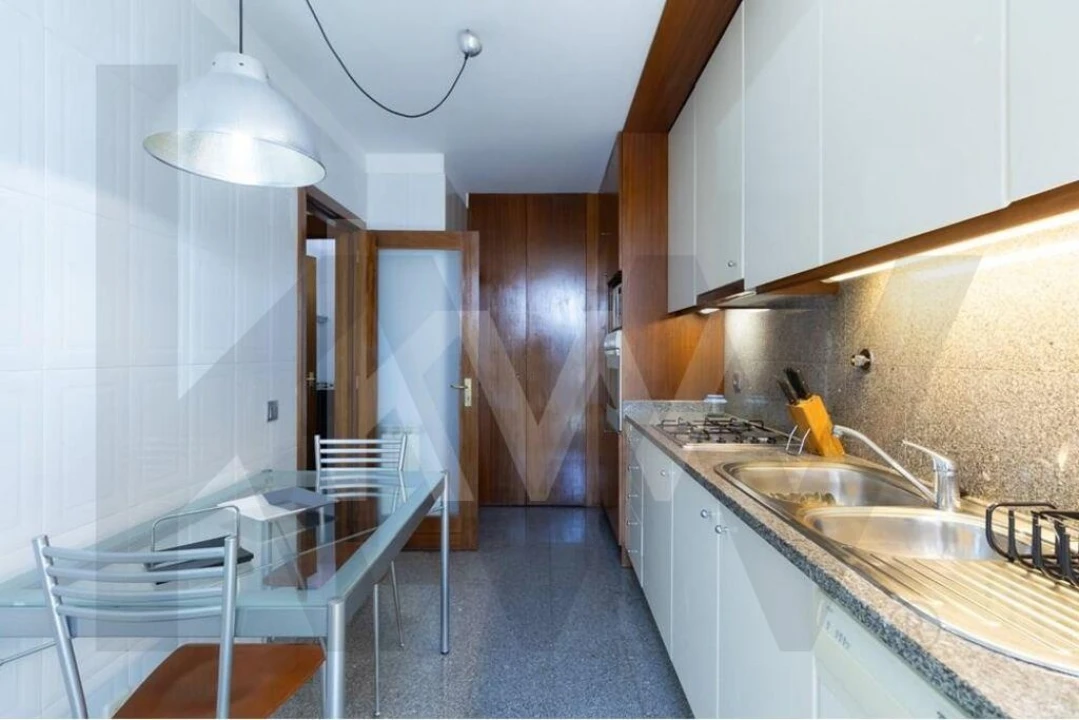 Apartamento T1 para Arrendamento em Santa Marinha e São Pedro da Afurada Foto 9