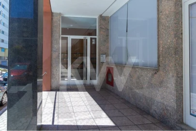Apartamento T1 para Arrendamento em Santa Marinha e São Pedro da Afurada