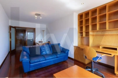 Apartamento T1 para Arrendamento em Santa Marinha e São Pedro da Afurada