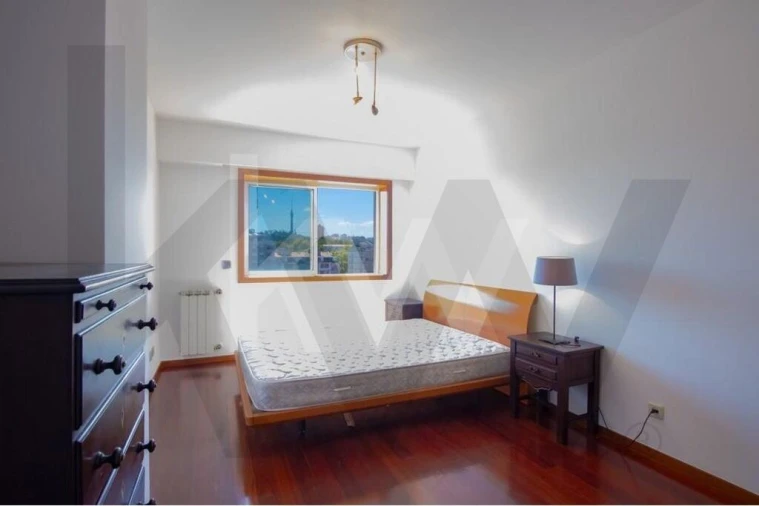 Apartamento T1 para Arrendamento em Santa Marinha e São Pedro da Afurada Foto 17