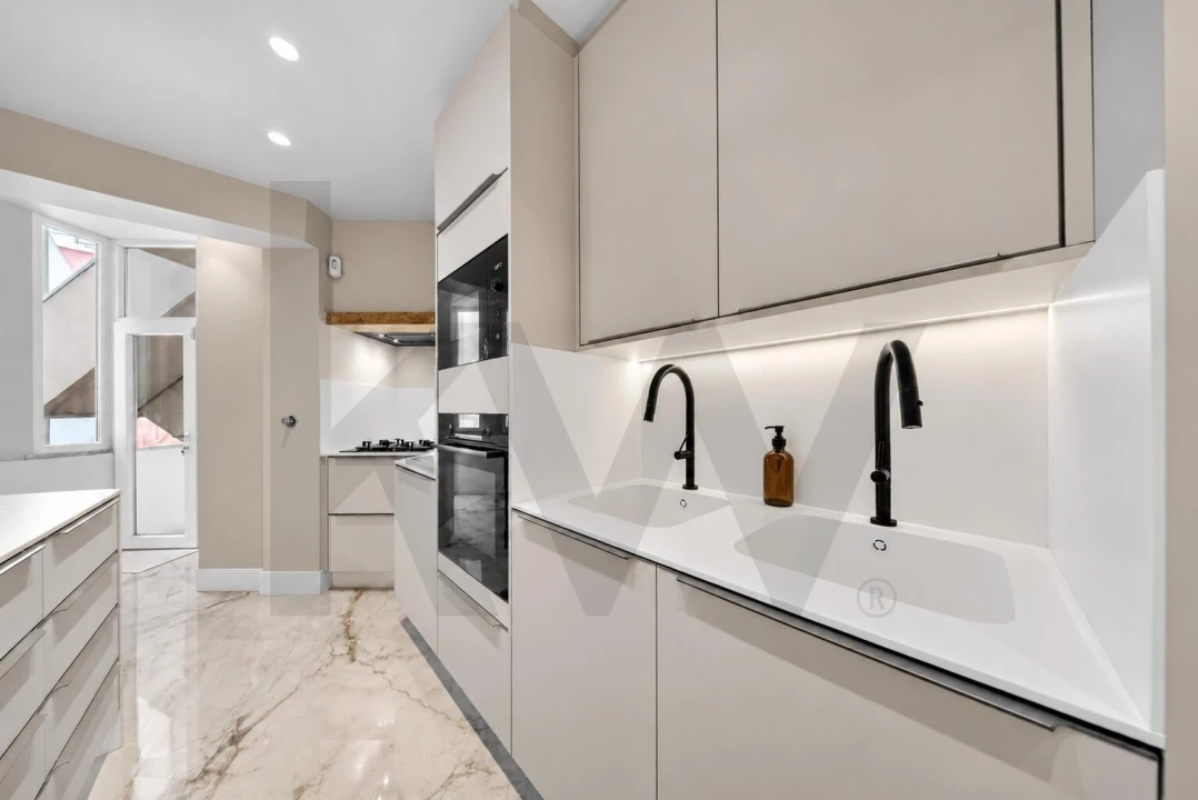 Apartamento T2 para Venda em Estrela Foto 7