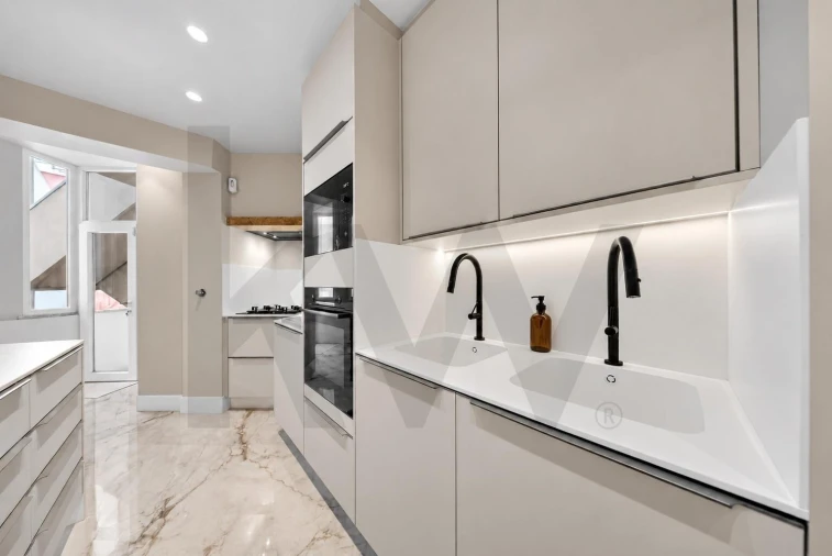 Apartamento T2 para Venda em Estrela Foto 7
