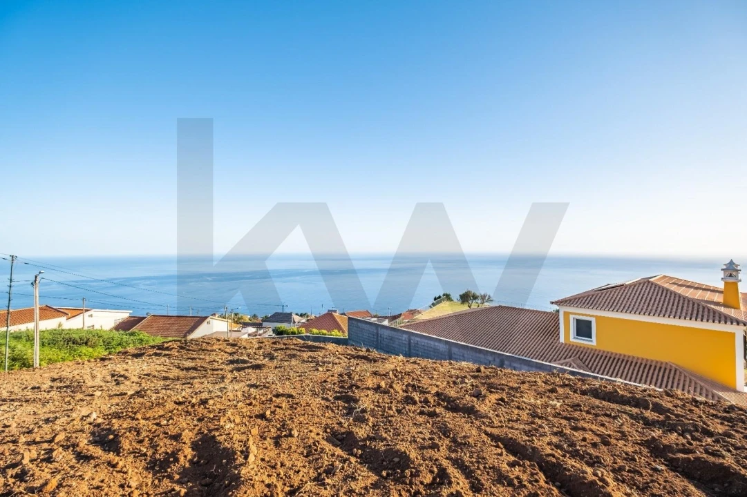 Terreno para Venda em Prazeres Foto 1