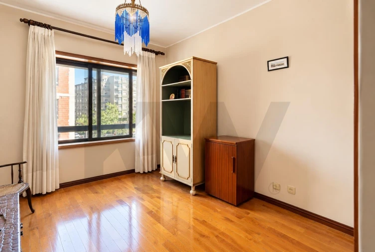 Apartamento T4 para Venda em Mafamude e Vilar do Paraíso Foto 33