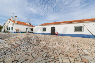 Moradia T5 para Venda em Manique do Intendente, Vila Nova de São Pedro e Maçussa