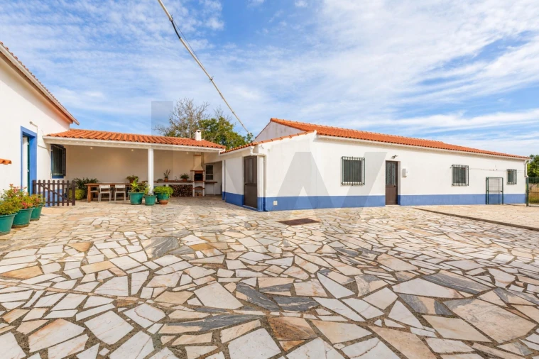 Moradia T5 para Venda em Manique do Intendente, Vila Nova de São Pedro e Maçussa Foto 2
