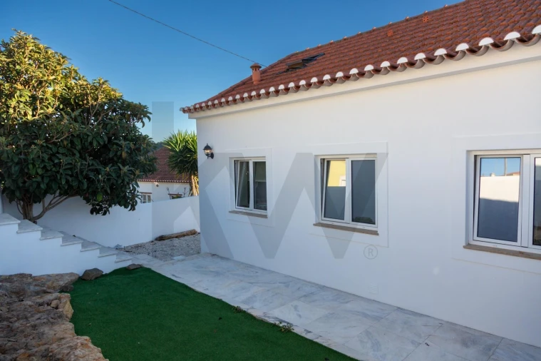 Moradia T1 para Venda em Santo Isidoro Foto 28