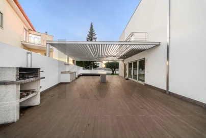 Moradia T4 para Venda em Oliveira do Hospital e São Paio de Gramaços