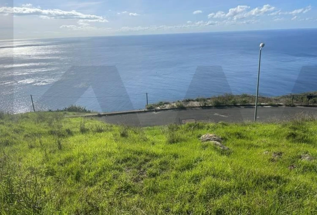 Terreno para Venda em Fajã da Ovelha Foto 2