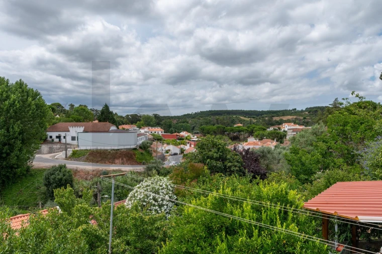 Moradia T4 para Venda em Carvoeira e Carmões Foto 40