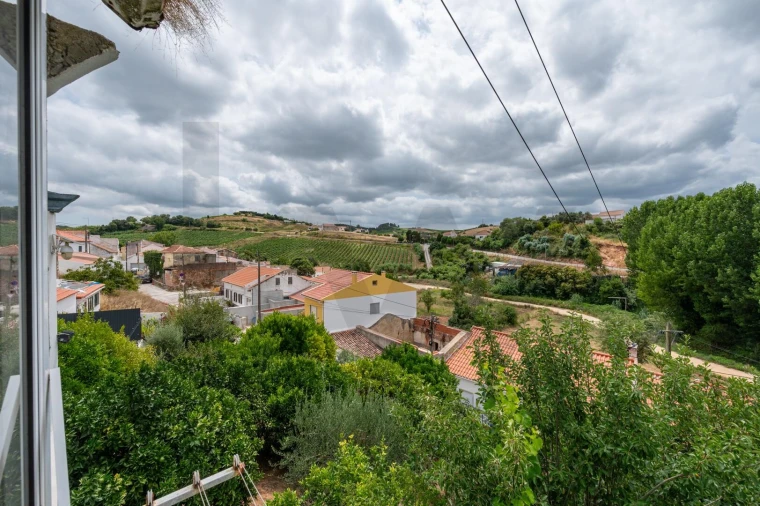 Moradia T4 para Venda em Carvoeira e Carmões Foto 36