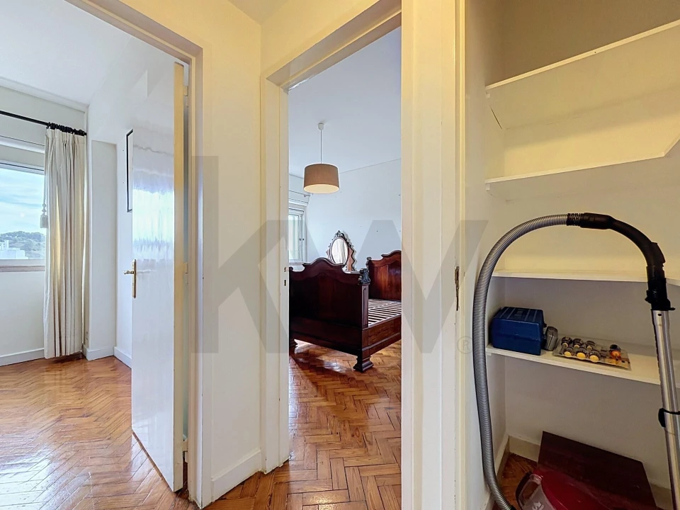 Apartamento T3 para Venda em Alvalade Foto 21