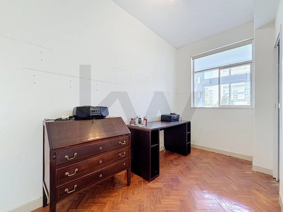 Apartamento T3 para Venda em Alvalade Foto 24