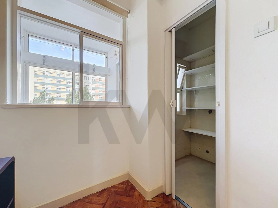 Apartamento T3 para Venda em Alvalade Foto 25