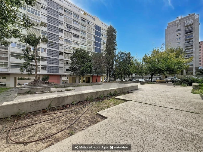 Apartamento T3 para Venda em Alvalade Foto 37