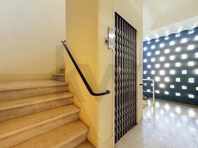 Apartamento T3 para Venda em Alvalade Foto 27
