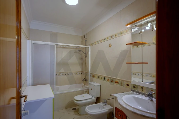Apartamento T2 para Venda em Algueirão-Mem Martins Foto 9