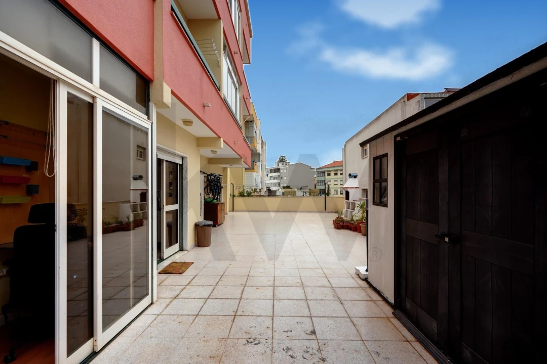 Apartamento T2 para Venda em Algueirão-Mem Martins Foto 18
