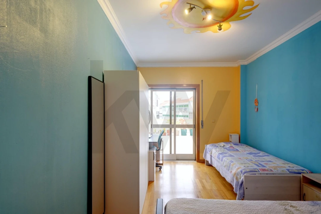 Apartamento T2 para Venda em Algueirão-Mem Martins Foto 8