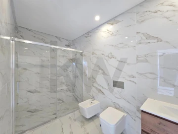 Moradia T5 para Venda em Azeitão (São Lourenço e São Simão)