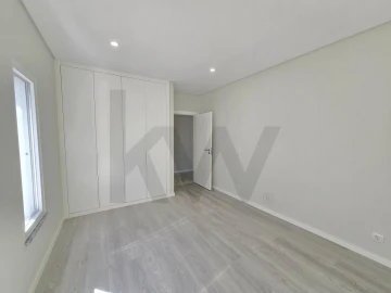 Moradia T5 para Venda em Azeitão (São Lourenço e São Simão)