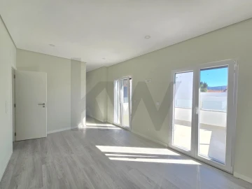 Moradia T5 para Venda em Azeitão (São Lourenço e São Simão)