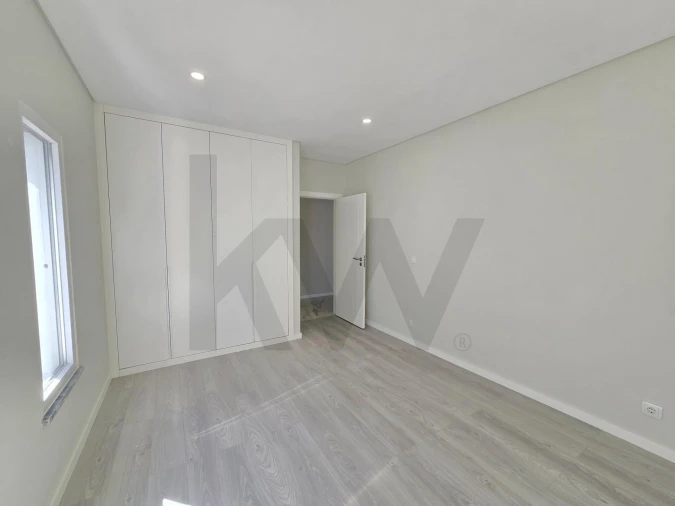 Moradia T5 para Venda em Azeitão (São Lourenço e São Simão) Foto 33
