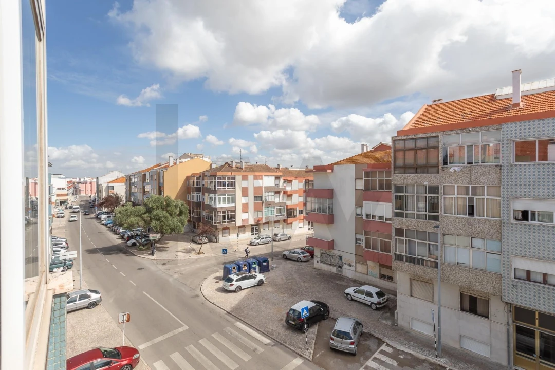 Apartamento T2 para Venda em Amora Foto 17