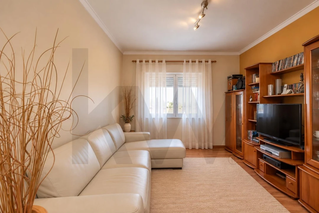 Apartamento T2 para Venda em Amora Foto 3