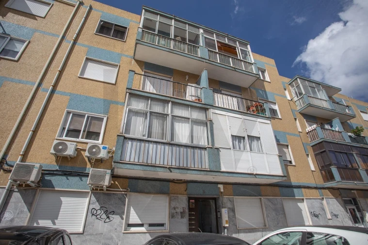 Apartamento T2 para Venda em Amora Foto 16