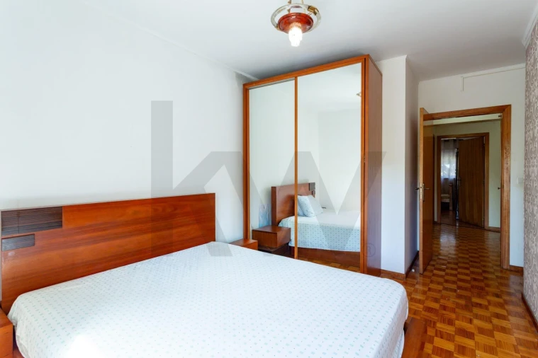 Apartamento T3 para Venda em Caparica e Trafaria Foto 11