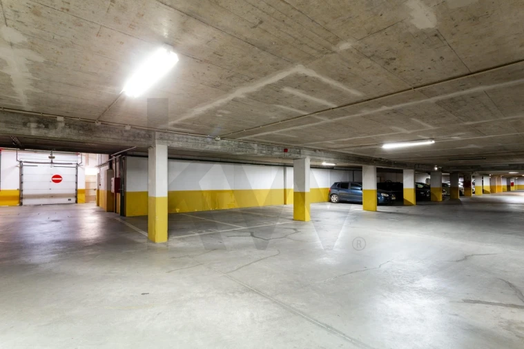 Apartamento T3 para Venda em Caparica e Trafaria Foto 18