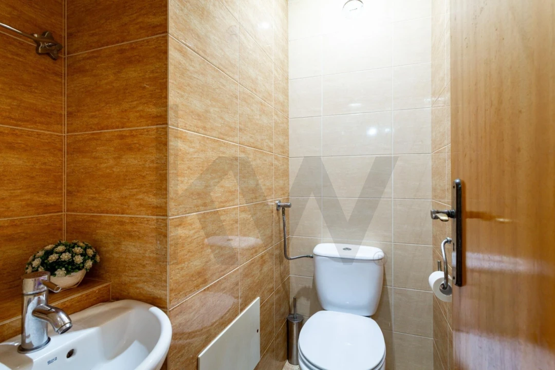Apartamento T3 para Venda em Caparica e Trafaria Foto 9