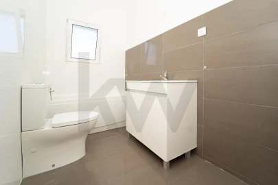Moradia T3 para Arrendamento em São Martinho do Bispo e Ribeira de Frades