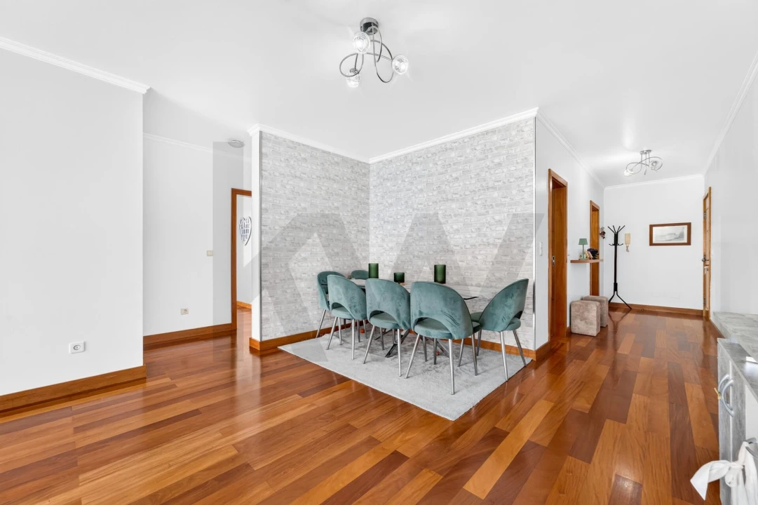 Apartamento T3 para Venda em Camara de Lobos Foto 7