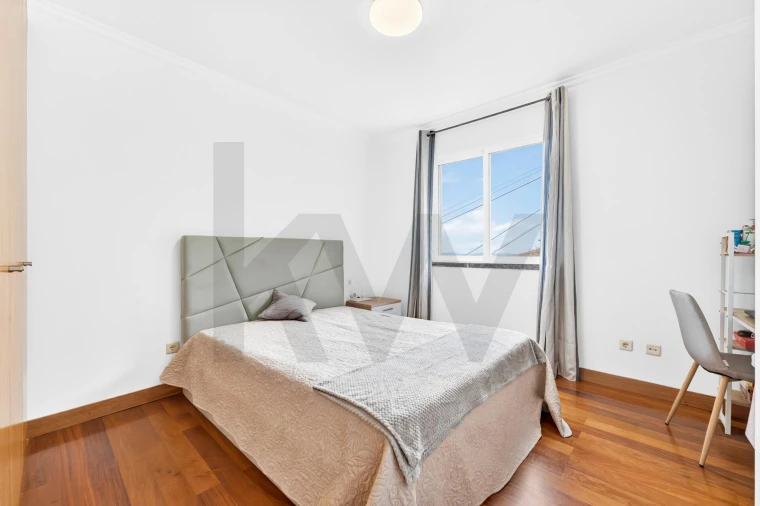 Apartamento T3 para Venda em Camara de Lobos Foto 14